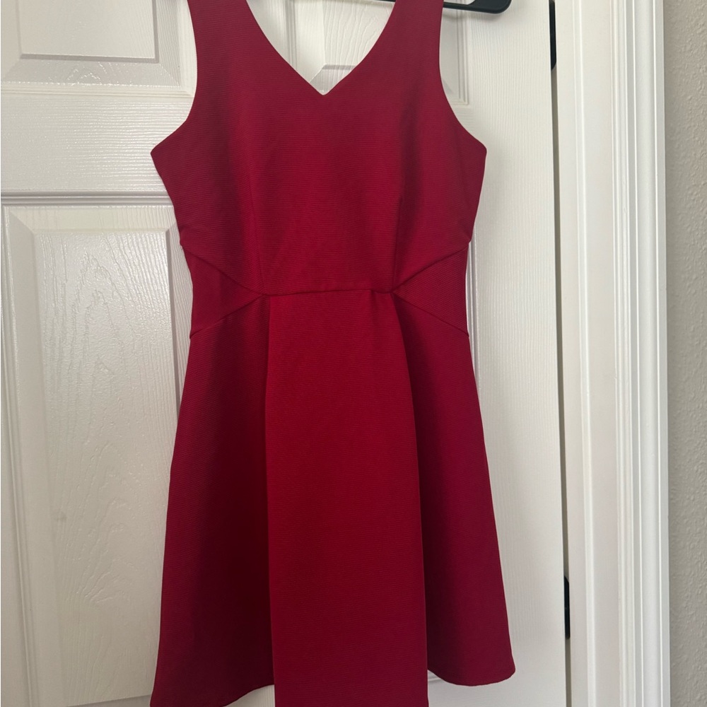 Elegant Red Sleeveless Dress